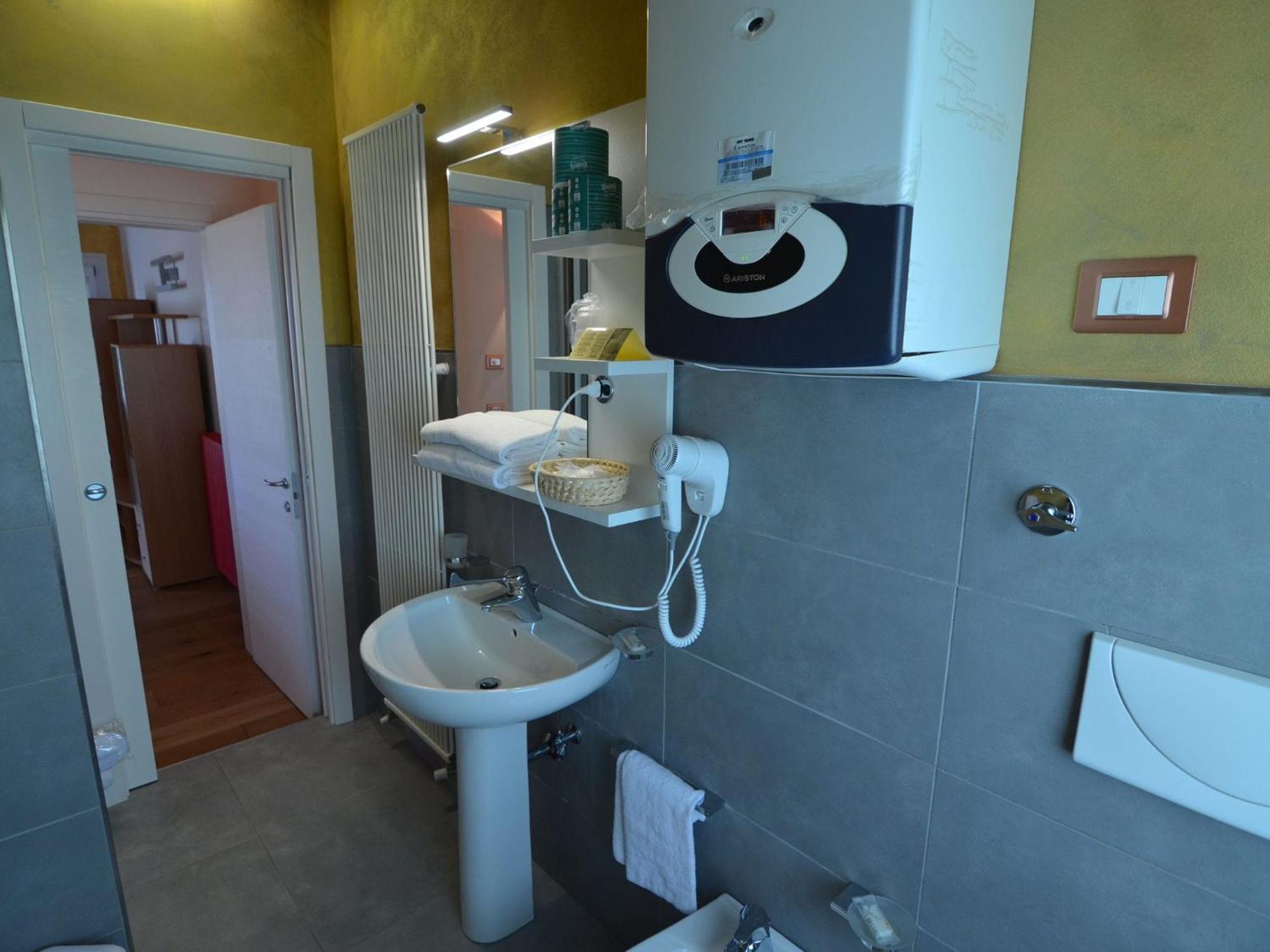 Characteristic Apartment In Codigoro With Pool المظهر الخارجي الصورة